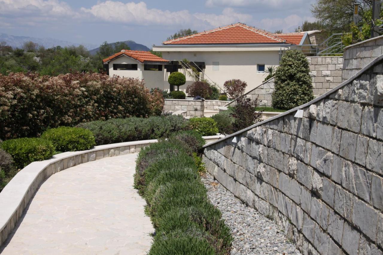 Eagle Eye Montenegro Apartman *